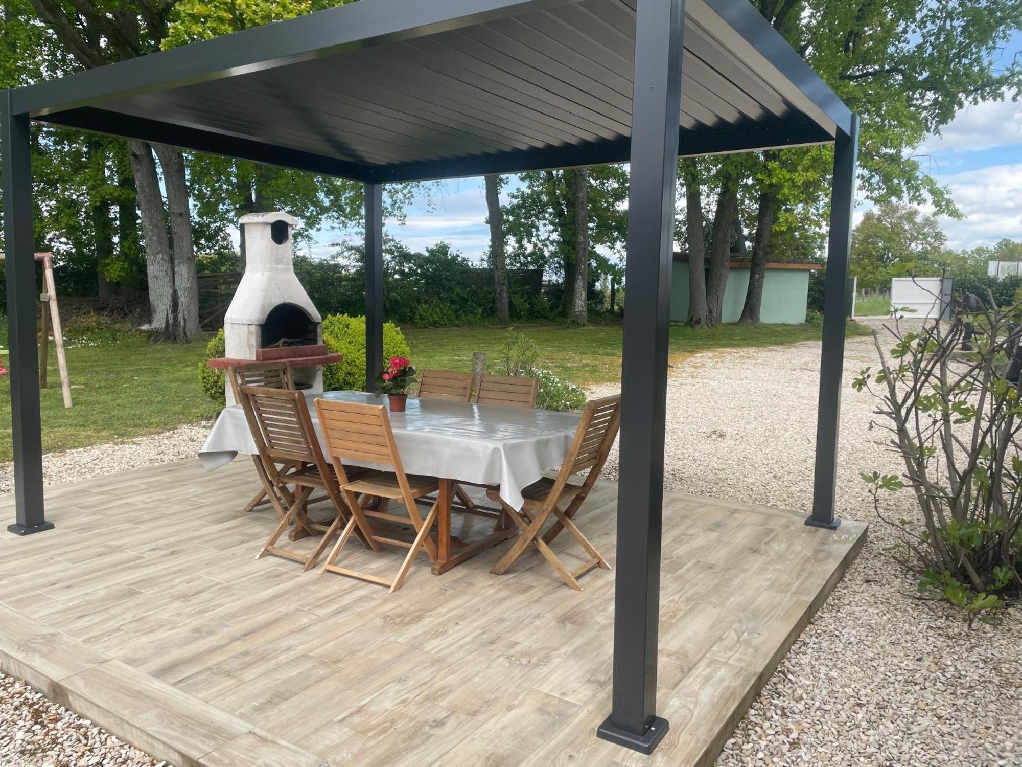 Les Fortelles Chatillon-sur-Broue Экстерьер фото